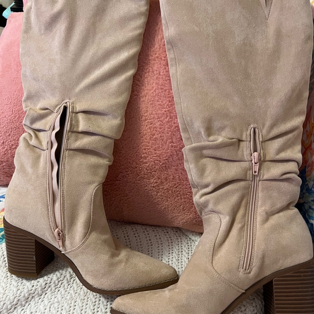 Dr. Scholl's Beige Heeled Boots